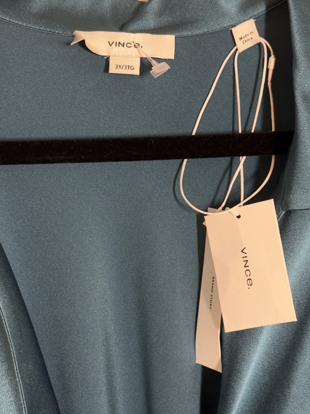 Vince 100% Silk Teal Blouse NWT Long Sleeve Button Front Size 3X - Picture 3 of 10